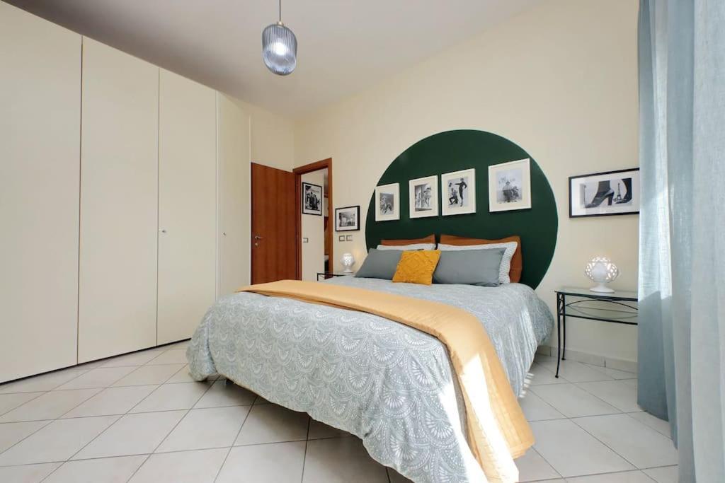Relax Rome With 2 Balconies - 2 Bedroom Flat, 3Rd Floor With Lift, High Comfort, Quite, A Walk From Urban Train Station Gemelli And Metro A Stops Battistini & Cornelia Connecting To Center In 20 Minutes, 2 Steps From Bus Stop, Cycle Path, Groceries エクステリア 写真